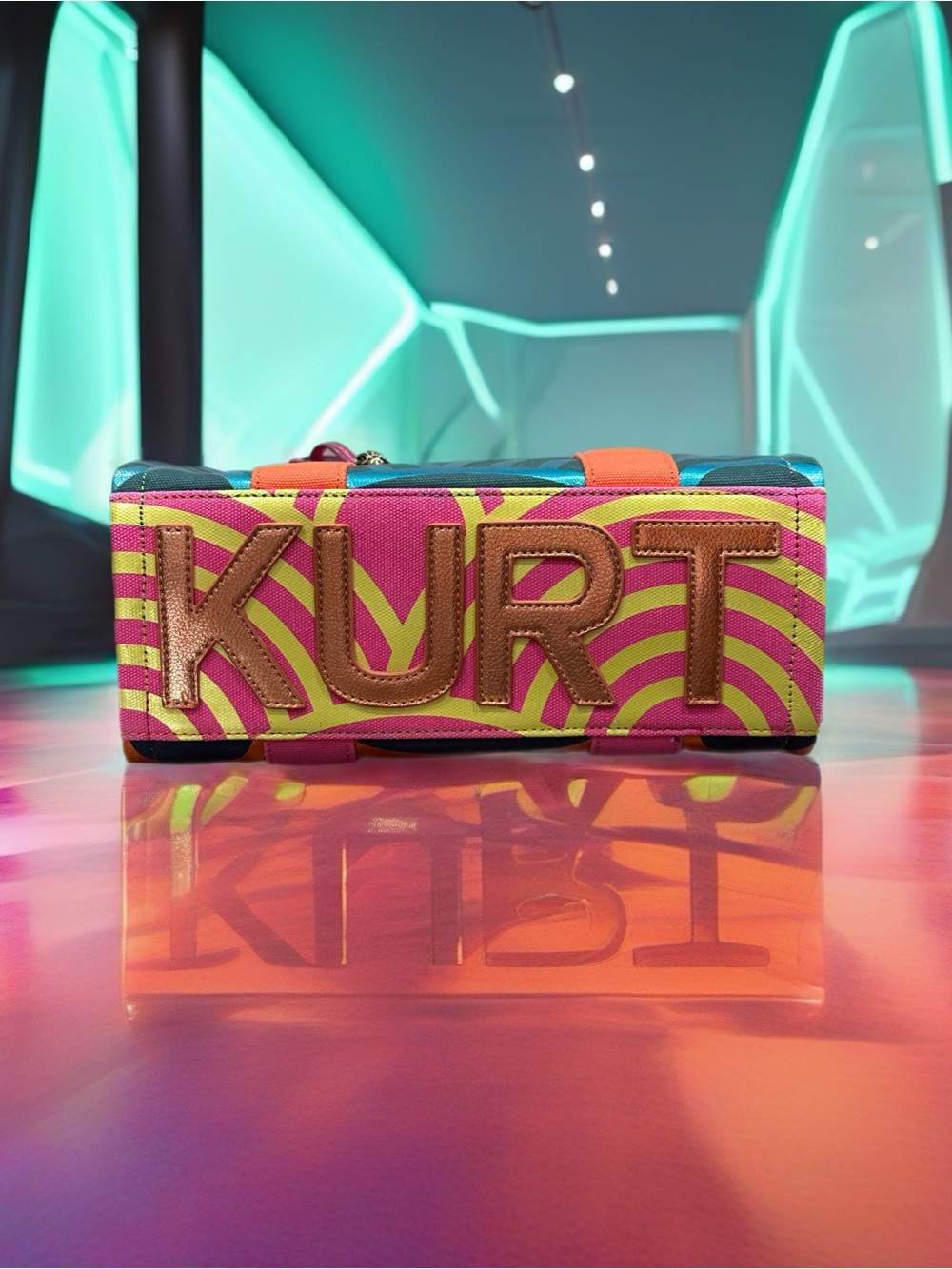 Kurt Geiger Small Southbank Tote ๐ - Picture 7 of 13